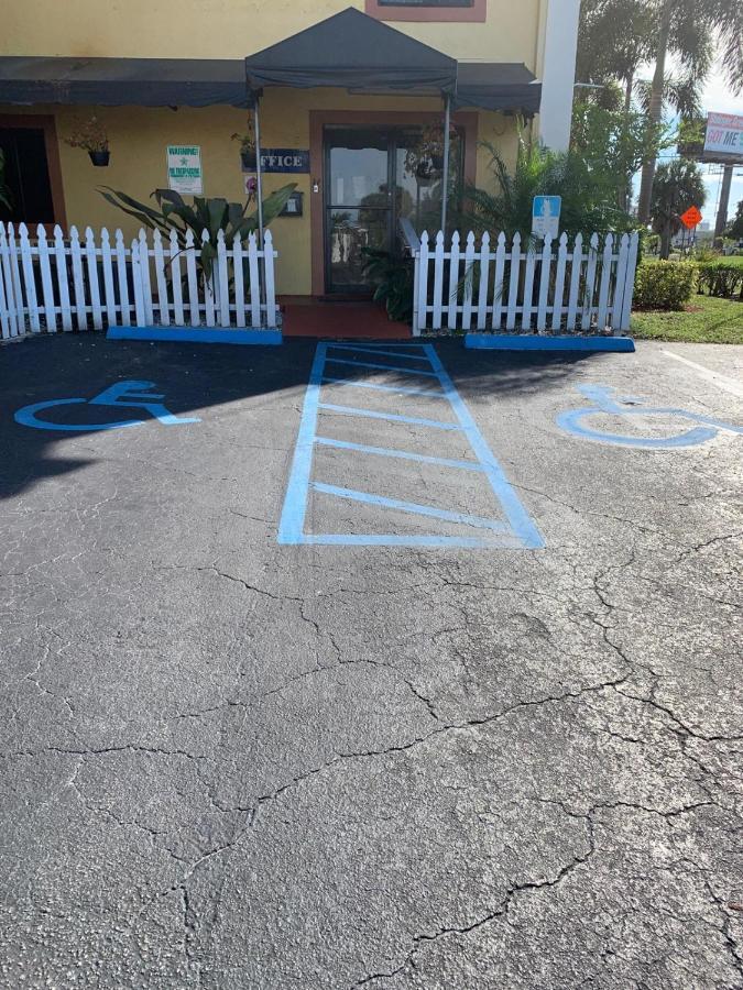 Sunny Palms Inn Lake Worth Beach Eksteriør bilde
